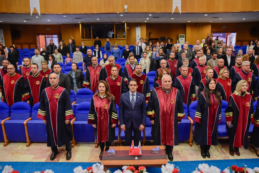 OMÜ Veteriner Fakültesi’nde 13. Beyaz Önlük Takdim Töreni gerçekleşti
