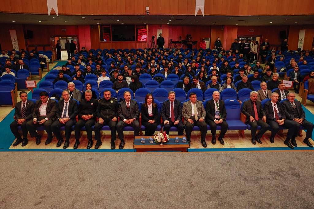 OMÜ ev sahipliğinde “1. Samsun Siber Güvenlik Zirvesi” gerçekleştirildi