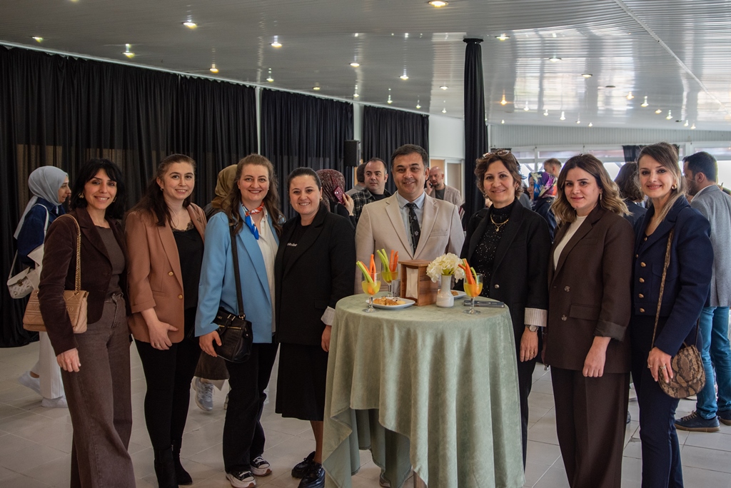 OMÜ, Q1 yayıncılarıyla çay saatinde buluştu
